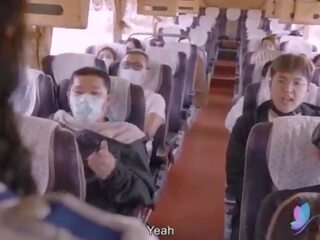 X karakter film tour buss med barmfager asiatisk jobb kvinne opprinnelige kinesisk av kjønn klipp med engelsk under